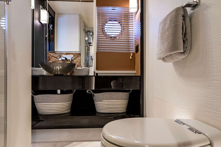 Charter Yacht FANTASTIC - Azimut 77S - 4 Cabins - Miami - Florida East Coast - USA