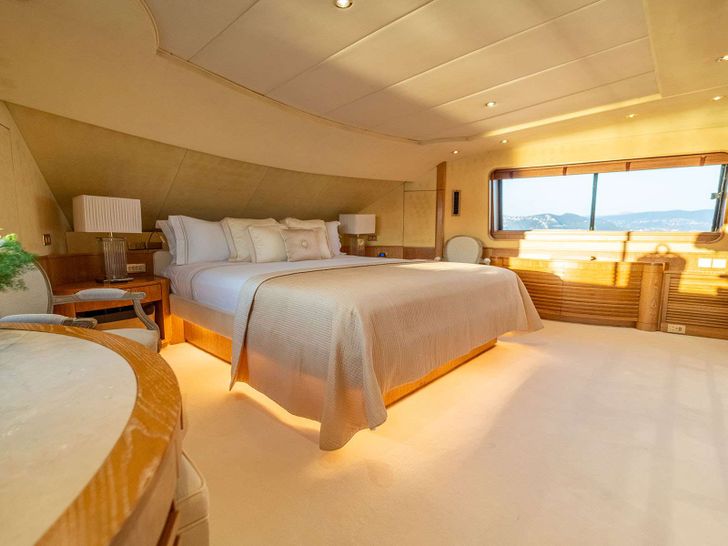 SEA LADY II W.A Souter&Son 41m - master cabin SEA LADY II W.A Souter&Son 41m - master cabin