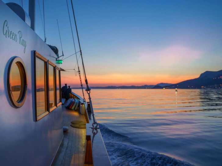 GREEN RAY Custom Gulet 28m - sunset view GREEN RAY Custom Gulet 28m - sunset view