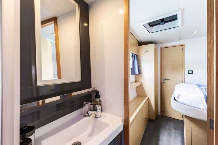 Charter Yacht STAND BY ONE - Fountaine Pajot Saba 50 - 5 Cabins - St Thomas - Tortola - BVI