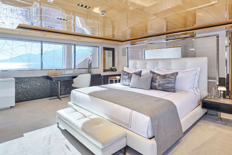 Charter Yacht LA PELLEGRINA 1 - Couach 5000 Fly - 6 Cabins - Athens - Mykonos - Paros - Cyclades - Greece