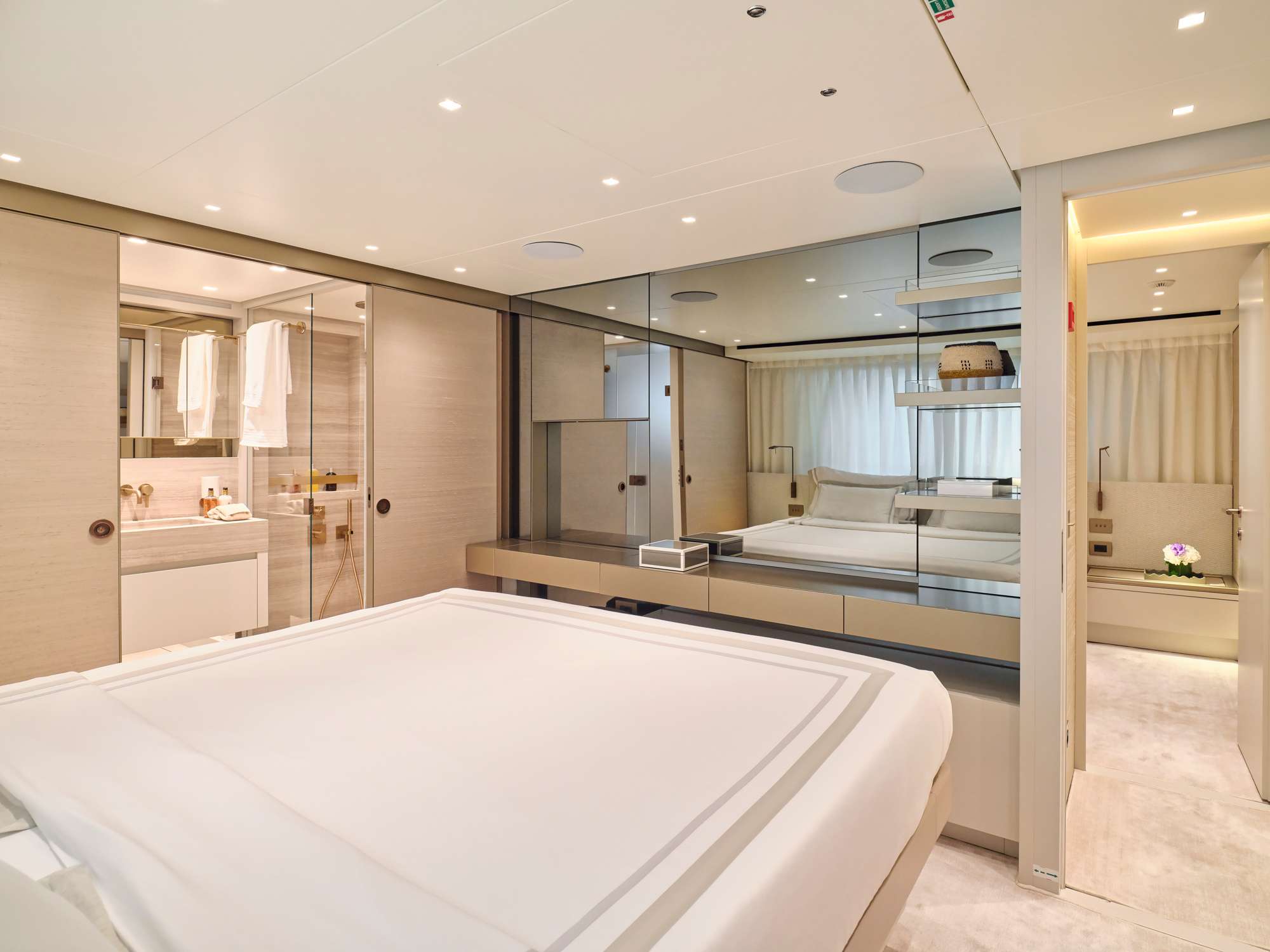 MARY Sanlorenzo SL106 - VIP cabin 2