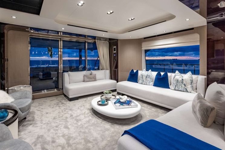 Charter Yacht PIER PRESSURE - Azimut Grande 27 - 5 Cabins - Nassau - Exumas - Bahamas