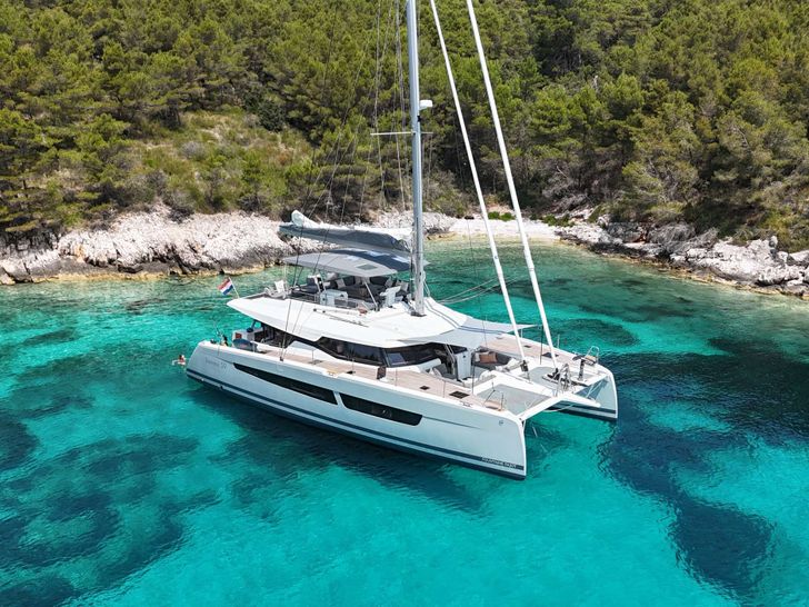 SOLOMAR Fountaine Pajot Pajot Samana 59 - Profile SOLOMAR Fountaine Pajot Pajot Samana 59 - Profile