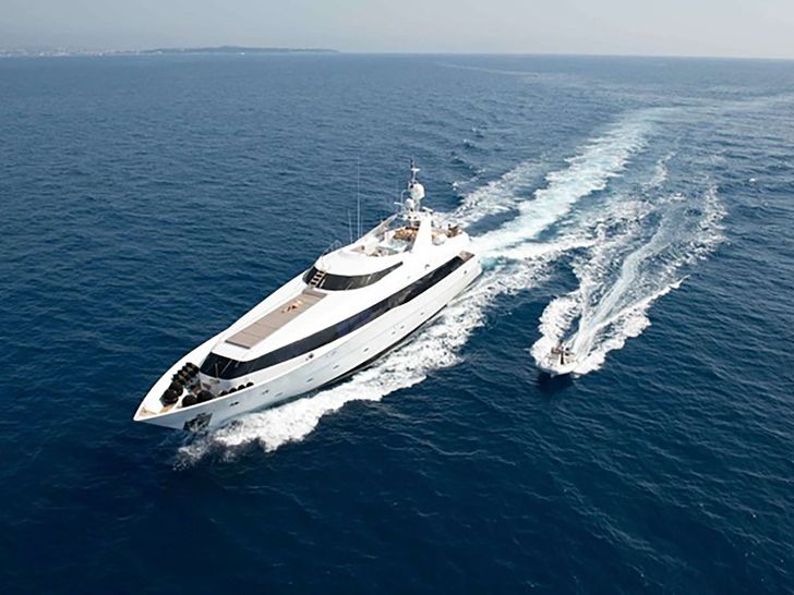 BROOKLYN Custom 121 ft - cruising BROOKLYN Custom 121 ft - cruising