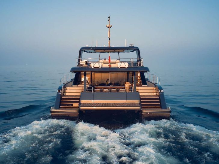 ARCHIPELAGO III Sunreef 60 Power - Stern ARCHIPELAGO III Sunreef 60 Power - Stern