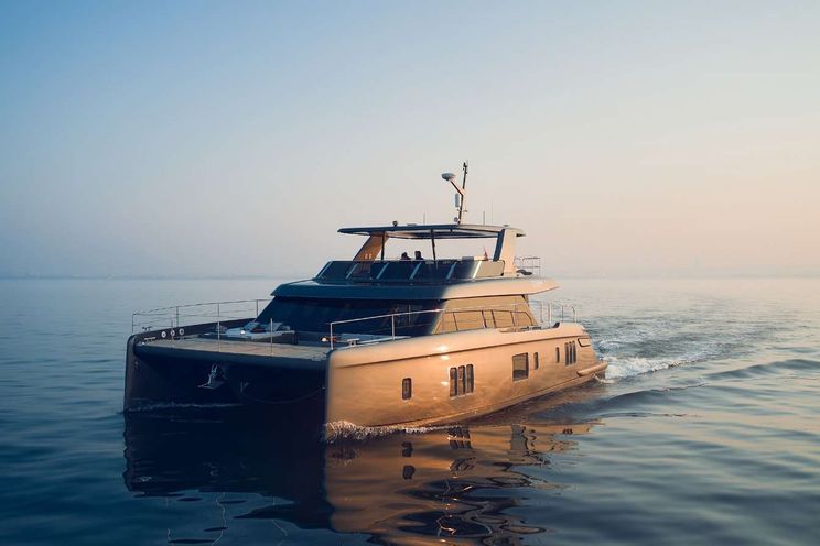 Charter Yacht ARCHIPELAGO III - Sunreef 60 Power - 4 Cabins - Nassau - Exumas - Bahamas