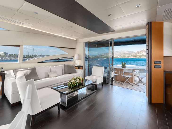 ONE Pershing 90 - saloon couch ONE Pershing 90 - saloon couch