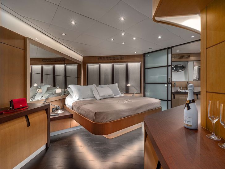 ONE Pershing 90 - master cabin ONE Pershing 90 - master cabin