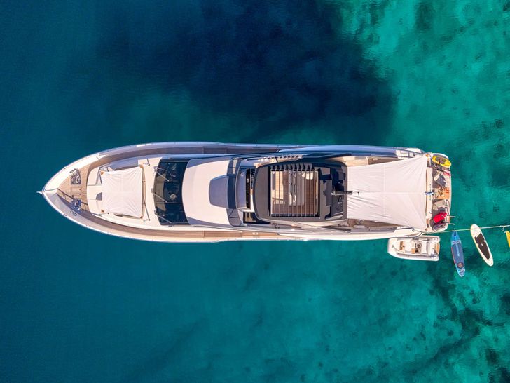 AKASTI Sanlorenzo SL86 - top aerial shot AKASTI Sanlorenzo SL86 - top aerial shot