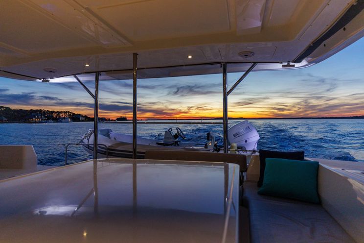 Charter Yacht SOUTHERN SKY - Leopard 51 - 3 Cabins - Nassau - Staniel Cay - Bahamas