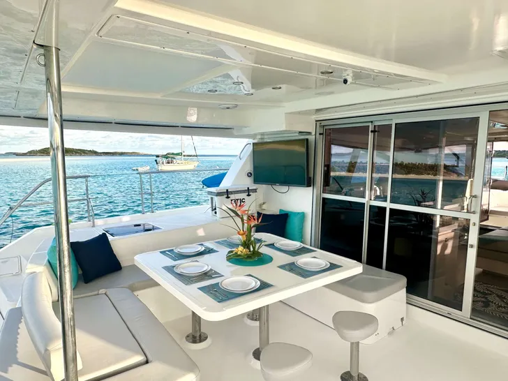 SOUTHERN SKY Leopard 51 - Aft Deck SOUTHERN SKY Leopard 51 - Aft Deck