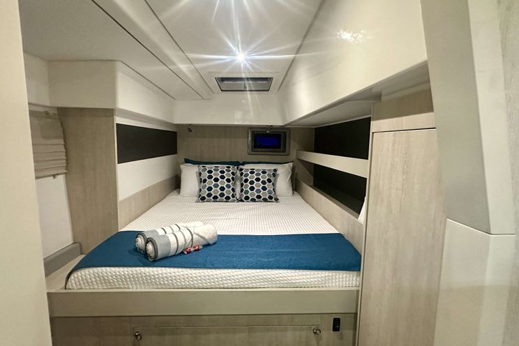 Charter Yacht SOUTHERN SKY - Leopard 51 - 3 Cabins - Nassau - Staniel Cay - Bahamas