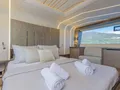 PARADISE Galeon 680 Fly - master cabin bed PARADISE Galeon 680 Fly - master cabin bed