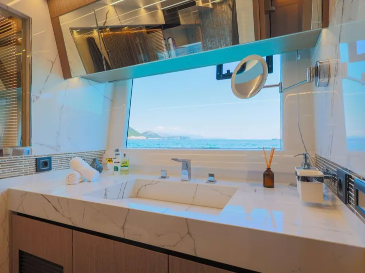 PARADISE Galeon 680 Fly - master cabin bathroom PARADISE Galeon 680 Fly - master cabin bathroom