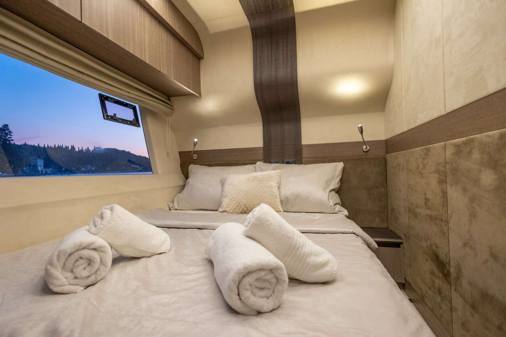 Charter Yacht PARADISE - Galeon 680 Fly - 4 Cabins - Kotor - Tivat - Budva - Montenegro - Croatia