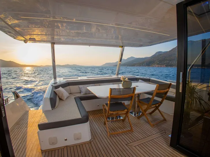 PARADISE Galeon 680 Fly - aft deck alfresco dining lounge PARADISE Galeon 680 Fly - aft deck alfresco dining lounge