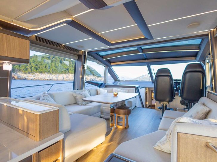 PARADISE Galeon 680 Fly - saloon PARADISE Galeon 680 Fly - saloon