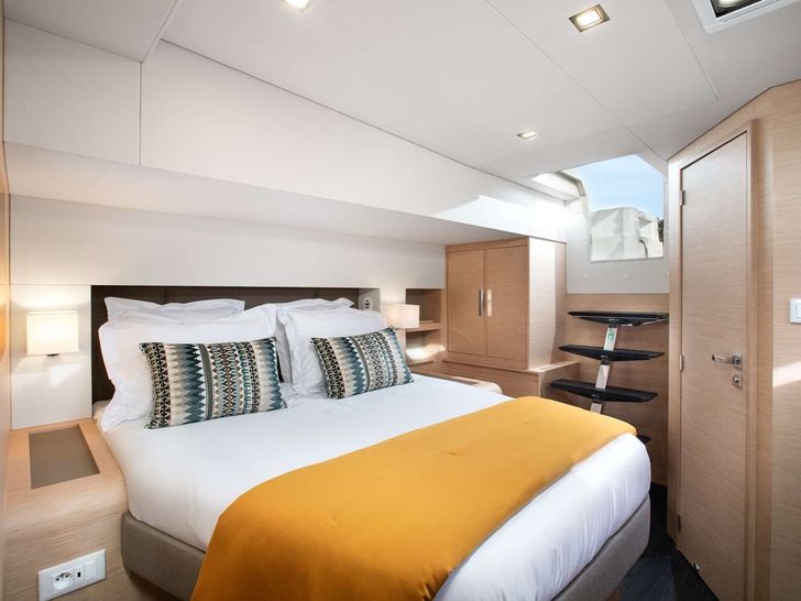 ARMEN PORT AFT GUESTS CABIN ARMEN PORT AFT GUESTS CABIN