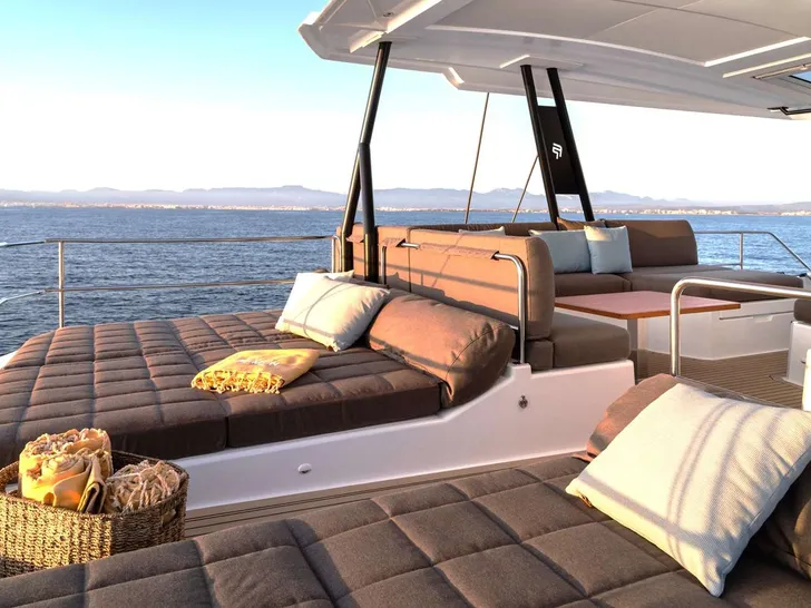 ARMEN flybridge ARMEN flybridge