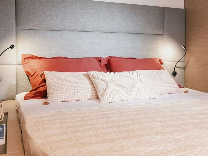 KEBISIKS Fountaine Pajot Aura 51 - VIP cabin KEBISIKS Fountaine Pajot Aura 51 - VIP cabin