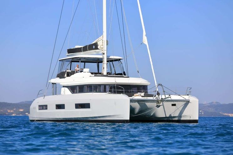 Charter Yacht CHAMPAGNE PLEASE - Lagoon 55 - 5 Cabins - Split - Dubrovnik - Hvar - Croatia