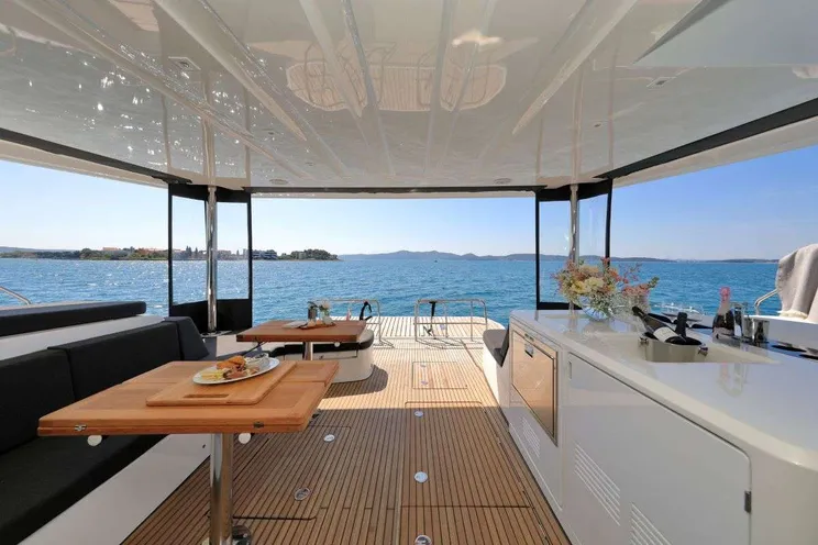 Charter Yacht CHAMPAGNE PLEASE - Lagoon 55 - 5 Cabins - Split - Dubrovnik - Hvar - Croatia