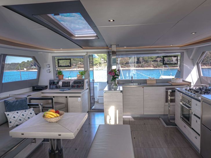 SOLAIA Leopard 50 - interior SOLAIA Leopard 50 - interior