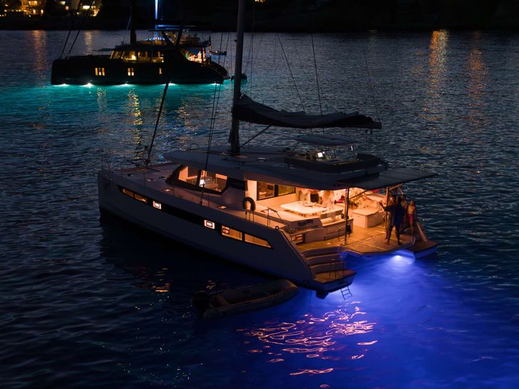 BERESHIT Leopard 50 - at night BERESHIT Leopard 50 - at night