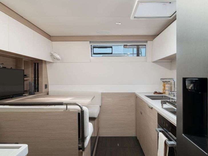 DIAMOND DIVA Lagoon 60 - galley and mess hall DIAMOND DIVA Lagoon 60 - galley and mess hall