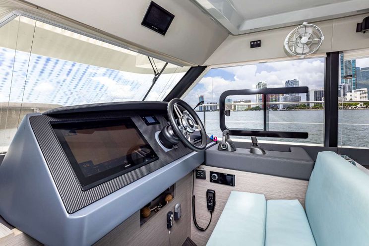 Charter Yacht HAPPY PLACE - Fountaine Pajot MY6 - 3 Cabins - Nassau - Exumas - Bahamas