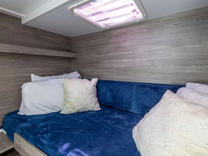 HAPPY PLACE Fountaine Pajot MY6 - Guest Cabin 2 HAPPY PLACE Fountaine Pajot MY6 - Guest Cabin 2