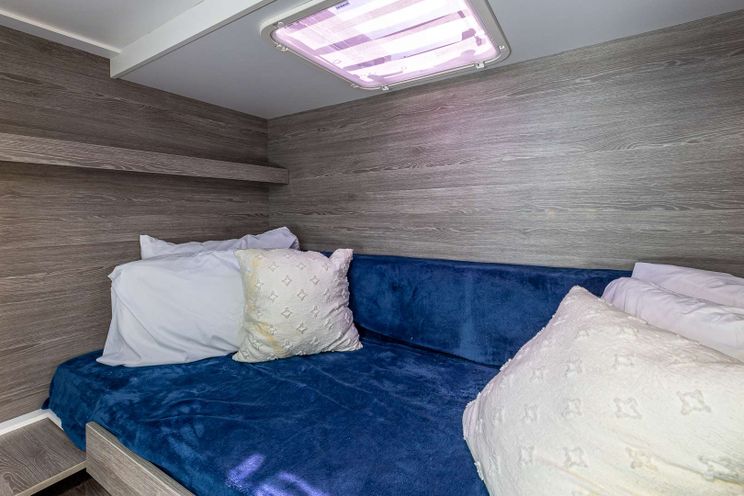 Charter Yacht HAPPY PLACE - Fountaine Pajot MY6 - 3 Cabins - Nassau - Exumas - Bahamas