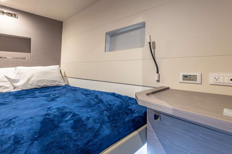 Charter Yacht HAPPY PLACE - Fountaine Pajot MY6 - 3 Cabins - Nassau - Exumas - Bahamas