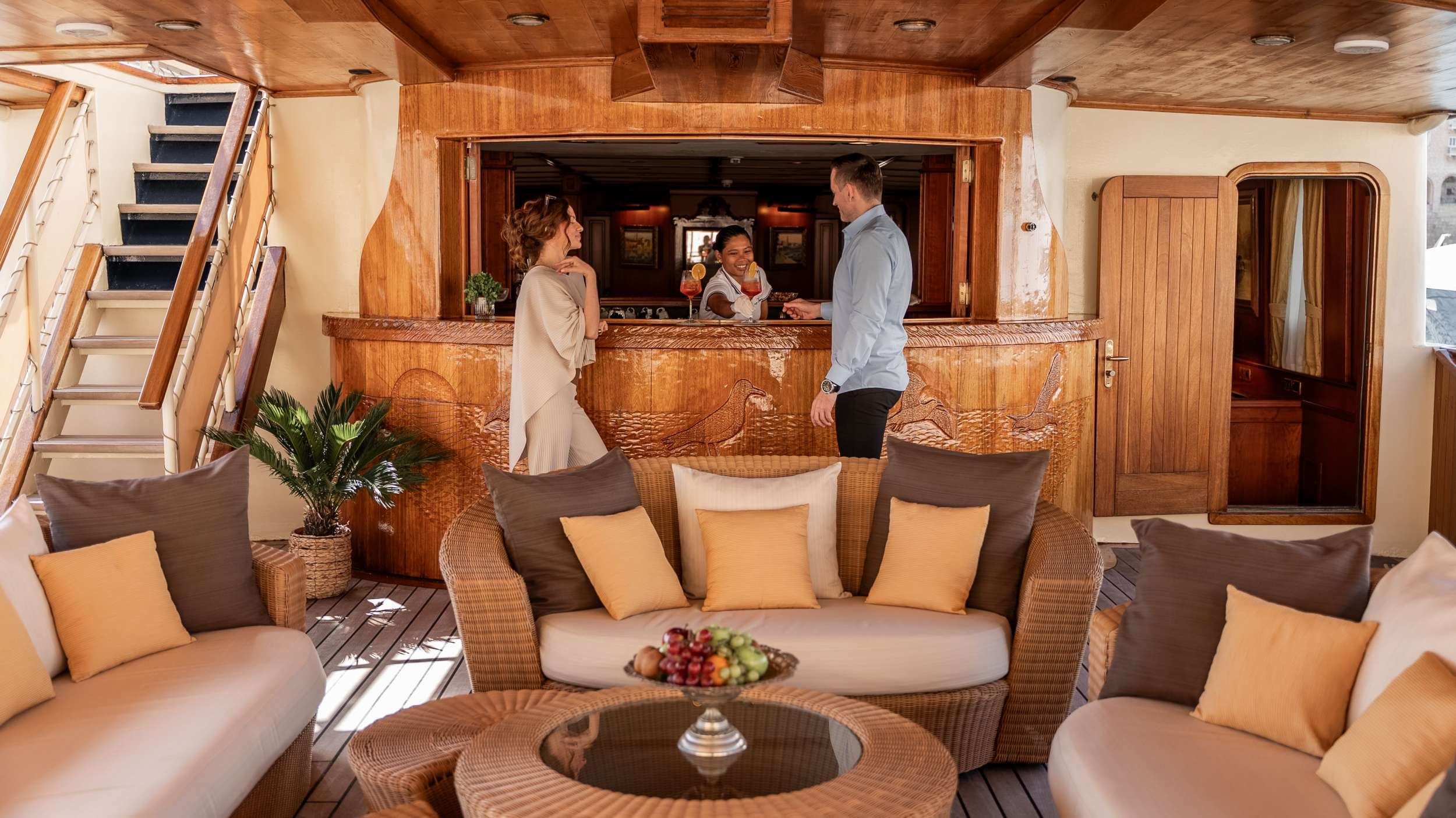 SEAGULL II Uljanik 50m - guests in the alfresco bar and lounge