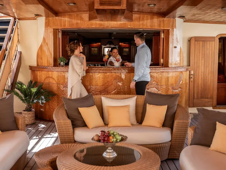 SEAGULL II Uljanik 50m - guests in the alfresco bar and lounge SEAGULL II Uljanik 50m - guests in the alfresco bar and lounge