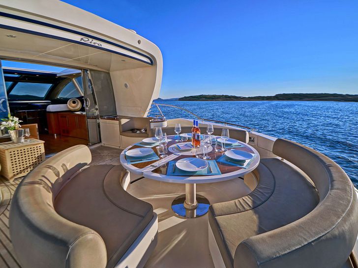 SEA U Riva Splendida 72 - aft deck alfresco dining area SEA U Riva Splendida 72 - aft deck alfresco dining area