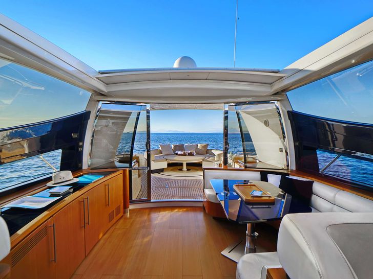 SEA U Riva Splendida 72 - saloon SEA U Riva Splendida 72 - saloon