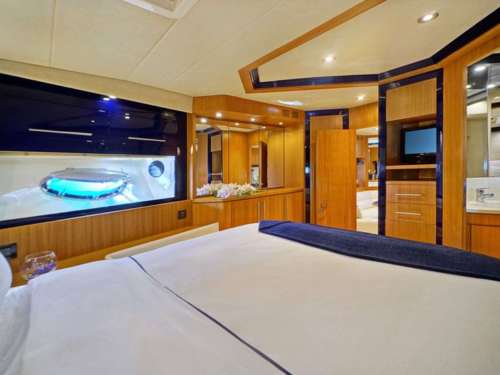 SEA U Riva Splendida 72 - VIP cabin bed SEA U Riva Splendida 72 - VIP cabin bed