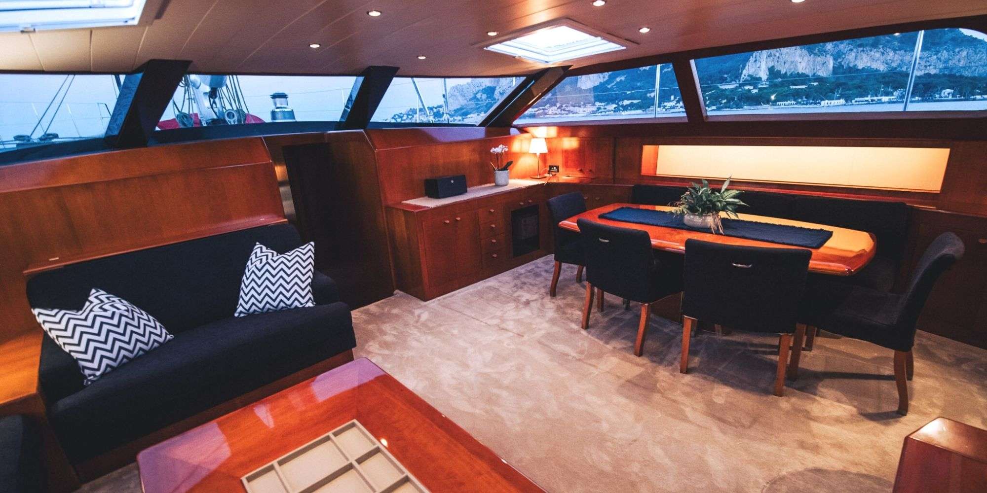 FREE AT LAST Marina 94 - saloon lounge and dining area