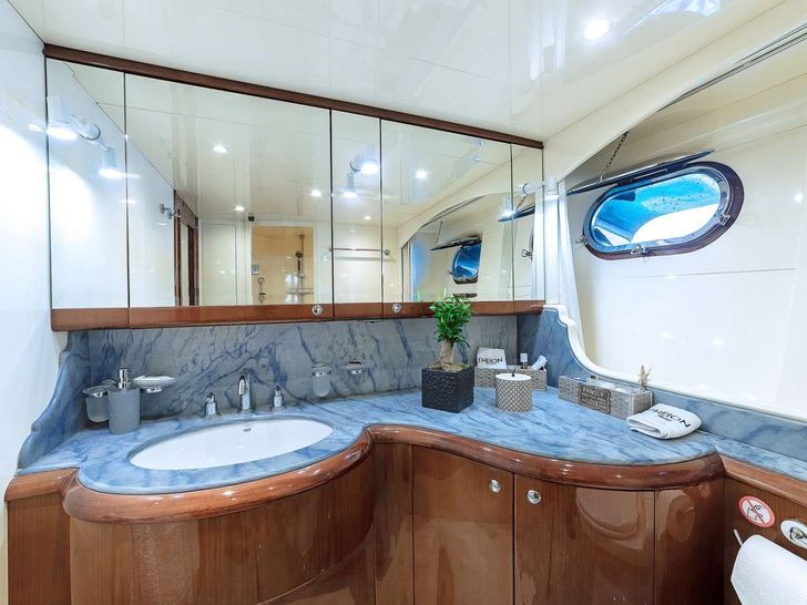 THEION Baglietto 30m - master cabin bathroom THEION Baglietto 30m - master cabin bathroom