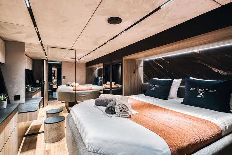 Charter Yacht SEABARIT LX - Moon Yacht 60 - 5 Cabins - Athens - Mykonos - Paros - Cyclades - Greece