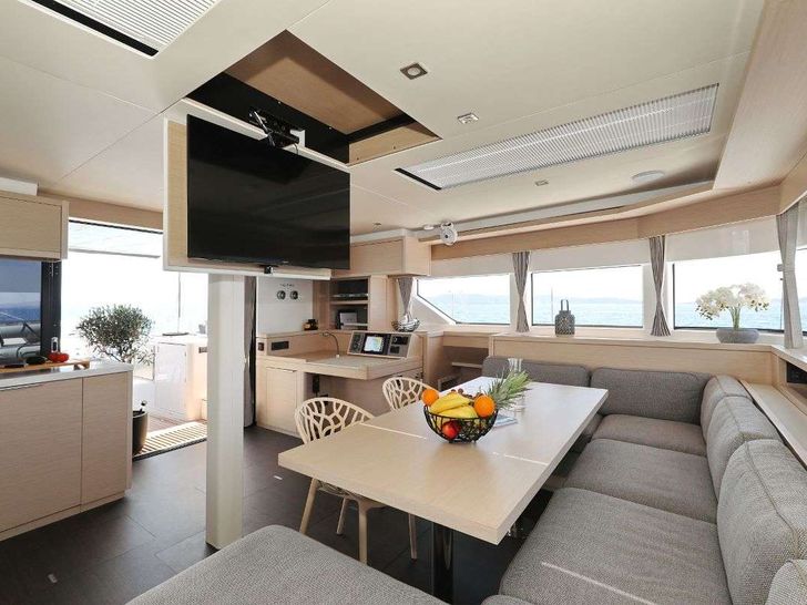 NOMAD Lagoon 55 - indoor dining area NOMAD Lagoon 55 - indoor dining area