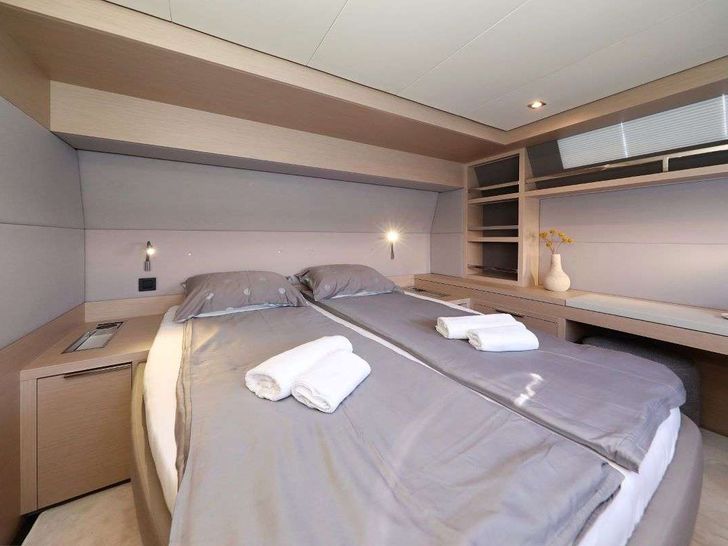 NOMAD Lagoon 55 - VIP cabin 1 NOMAD Lagoon 55 - VIP cabin 1