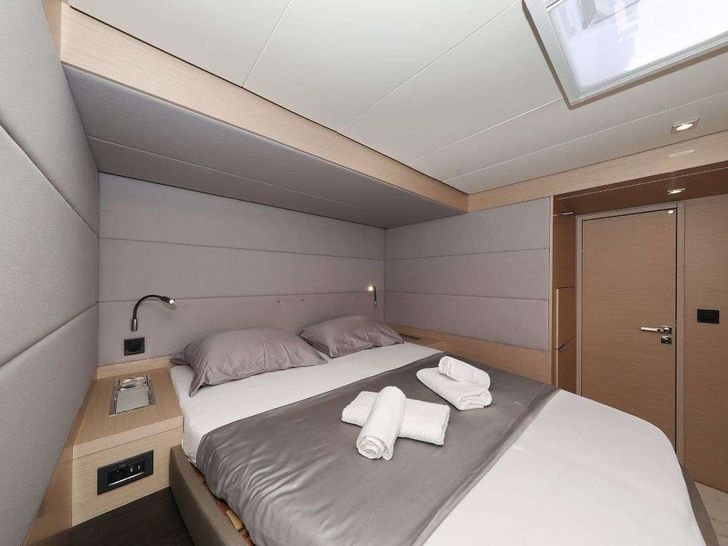 NOMAD Lagoon 55 - VIP cabin 2 NOMAD Lagoon 55 - VIP cabin 2