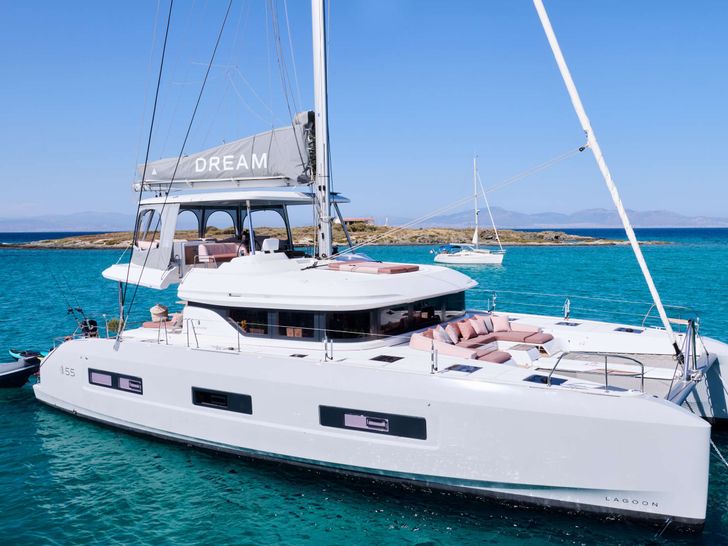 DREAM Lagoon 55 - Side Profile DREAM Lagoon 55 - Side Profile