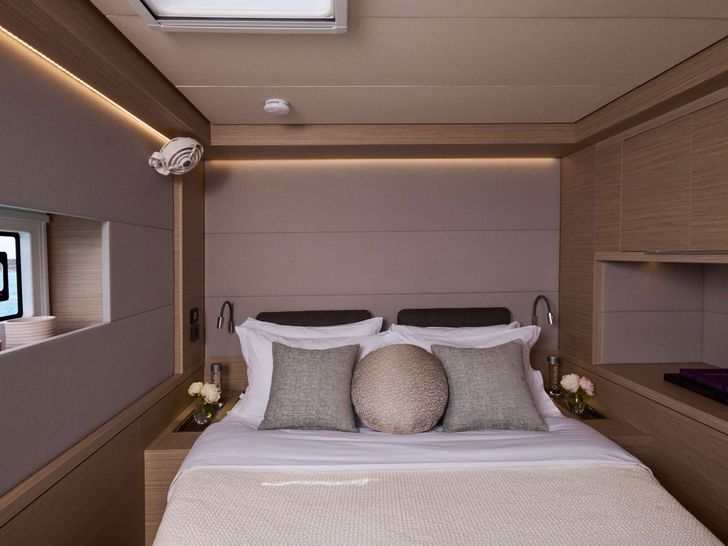 DREAM Lagoon 55 - VIP Cabin DREAM Lagoon 55 - VIP Cabin