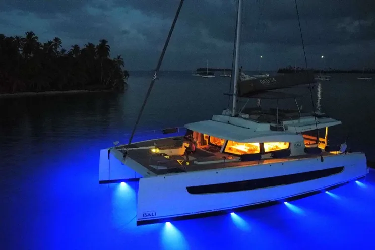 Charter Yacht BLUE LAGOON - Bali 5.4 - 5 Cabins - St Martin - St Barths - Leewards - Caribbean
