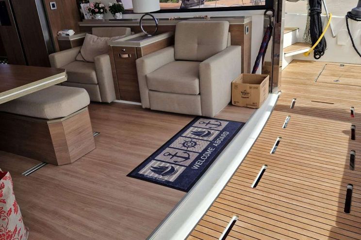 Charter Yacht BLUE LAGOON - Bali 5.4 - 5 Cabins - St Martin - St Barths - Leewards - Caribbean