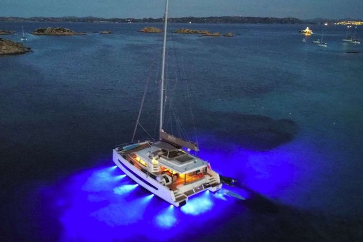 Charter Yacht BLUE LAGOON - Bali 5.4 - 5 Cabins - St Martin - St Barths - Leewards - Caribbean